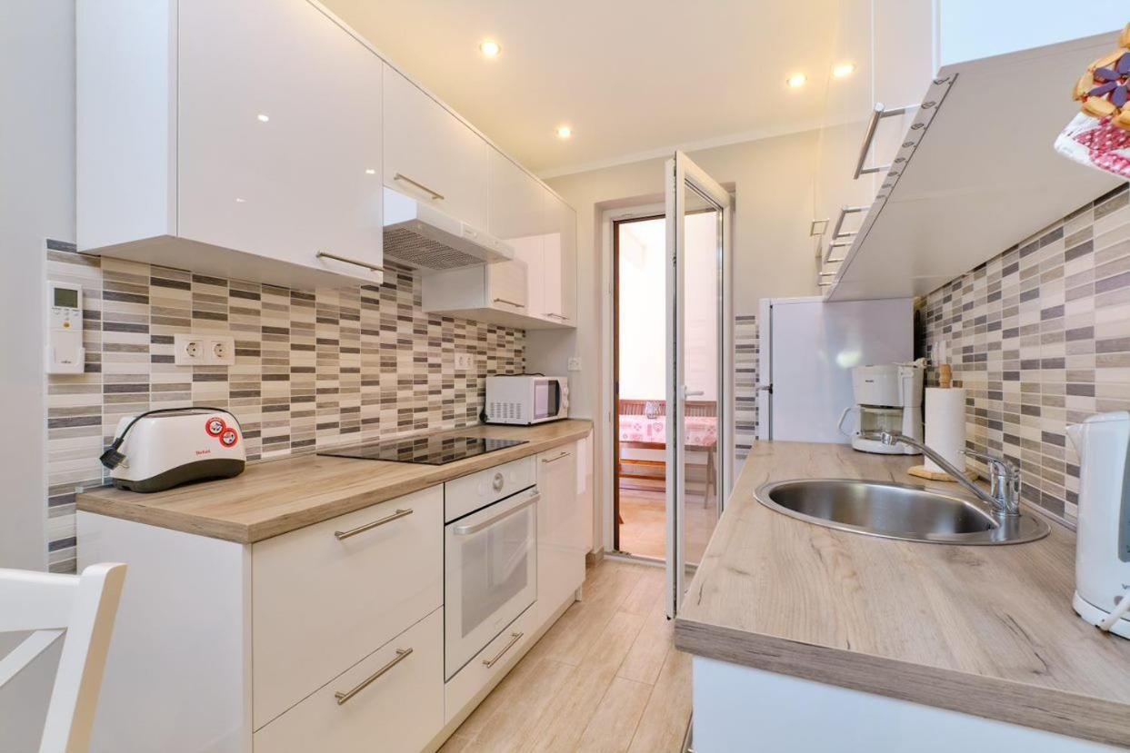 Apartments Enna Mali Losinj Exterior photo