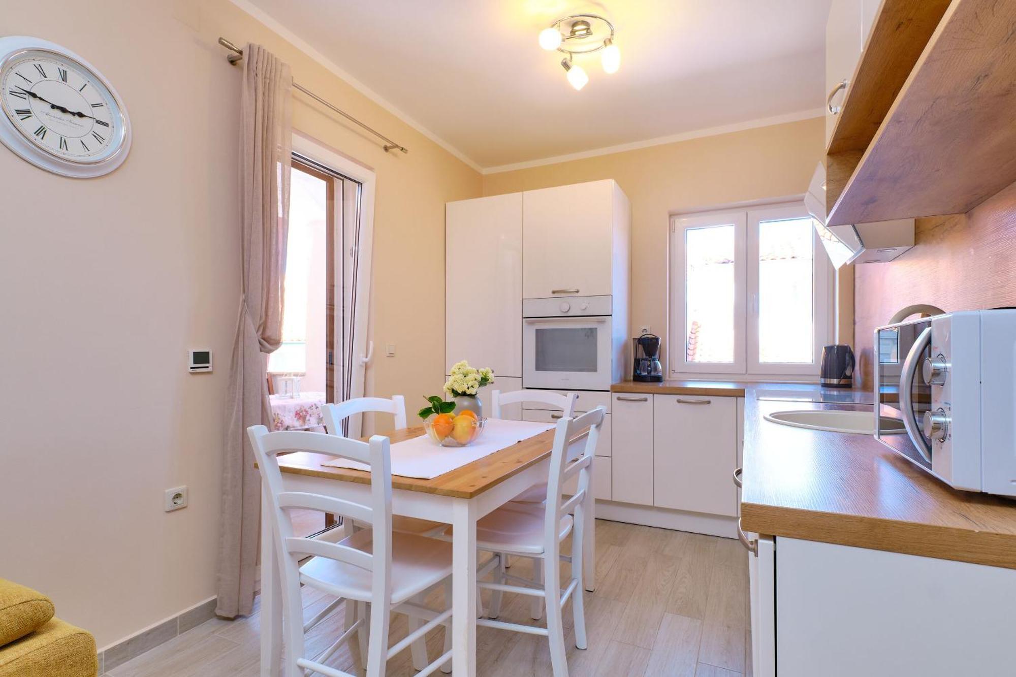 Apartments Enna Mali Losinj Exterior photo