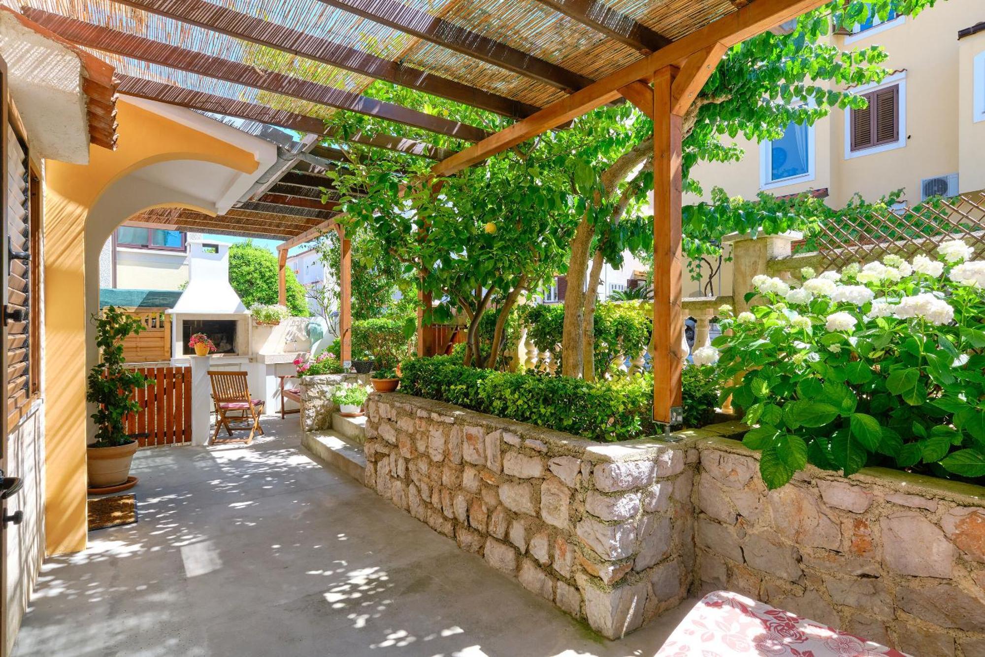 Apartments Enna Mali Losinj Exterior photo